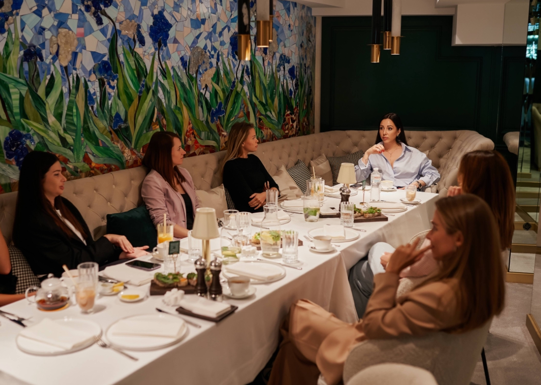 Закритий клуб Grace Academy — зустріч